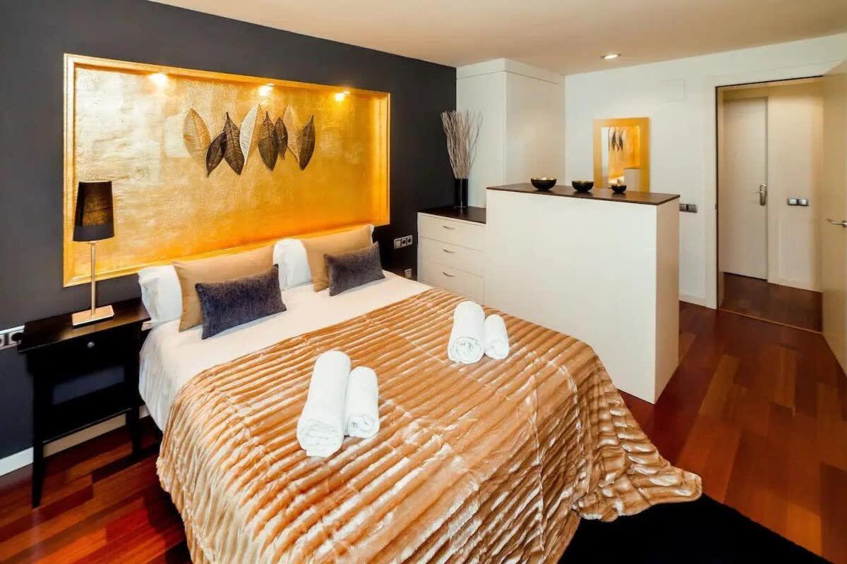 Luxury Duplex Apartment In The Heart Of Barcelona Kültér fotó