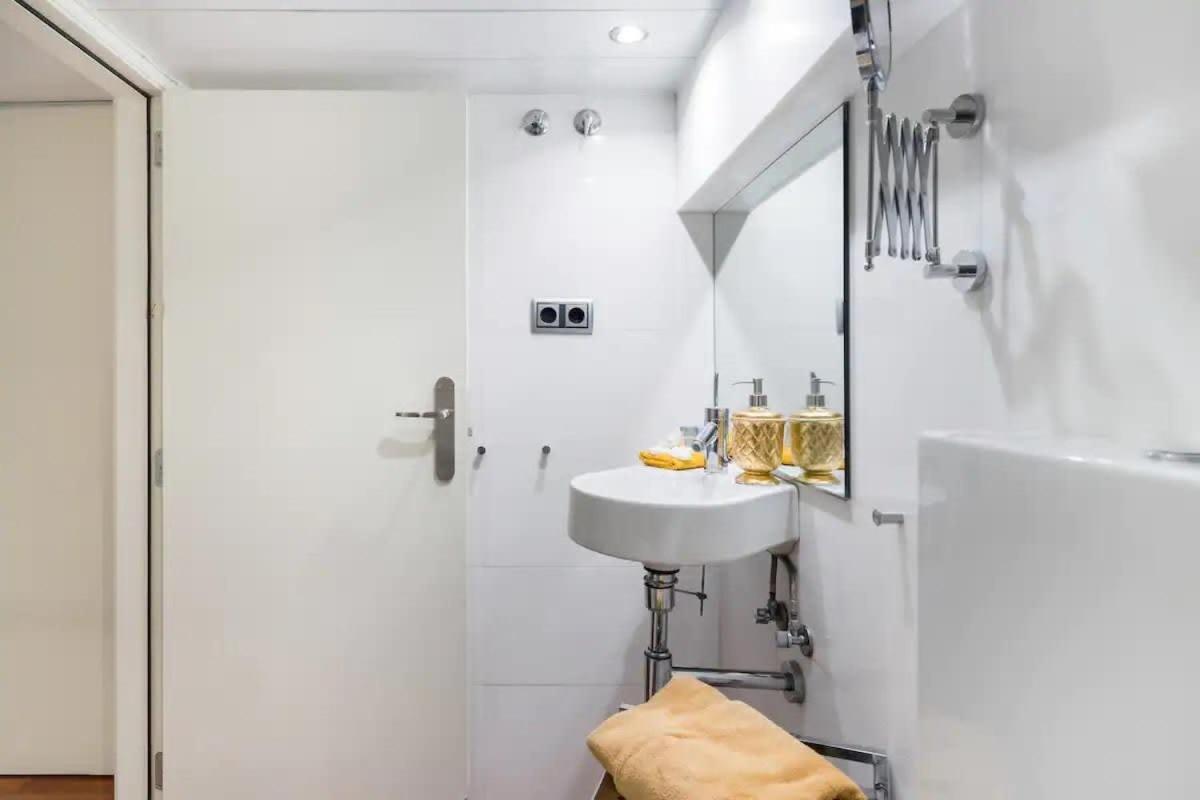 Luxury Duplex Apartment In The Heart Of Barcelona Kültér fotó