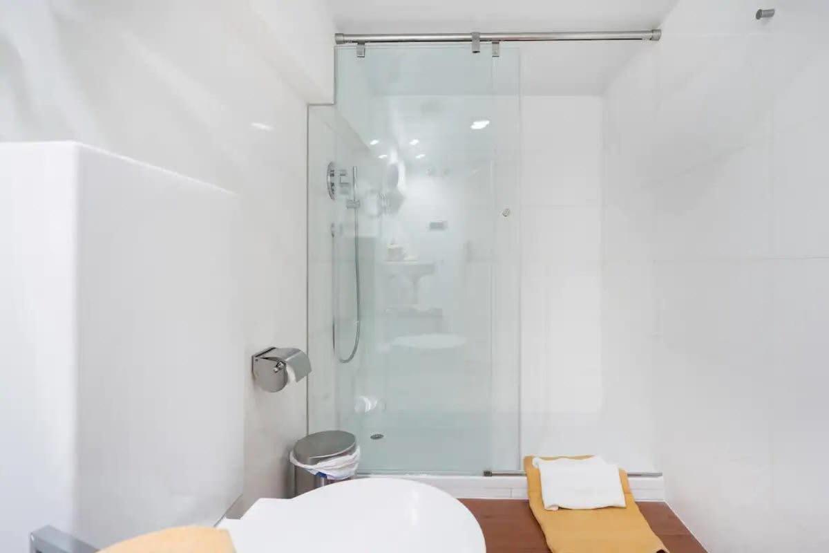 Luxury Duplex Apartment In The Heart Of Barcelona Kültér fotó